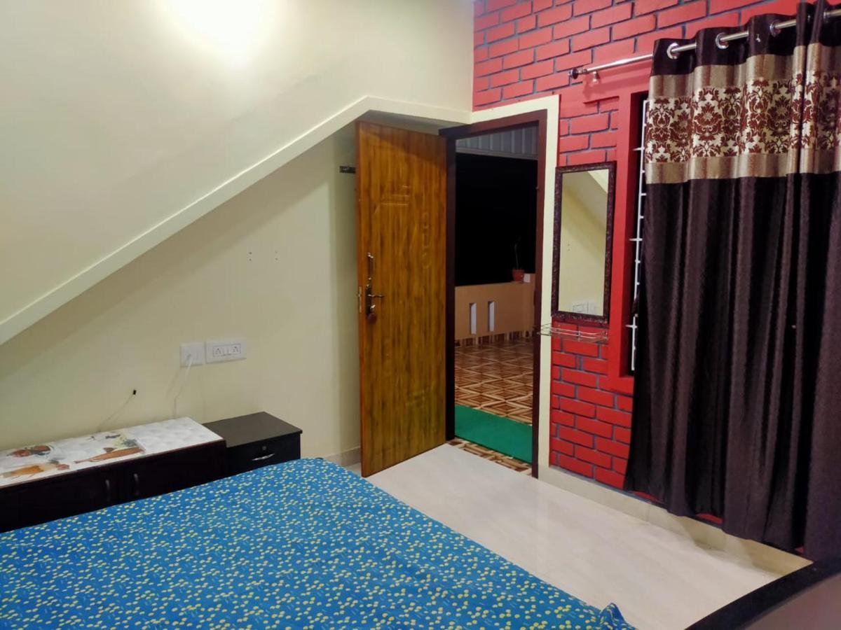 Maanyatha Home Stay Manipal Exteriör bild