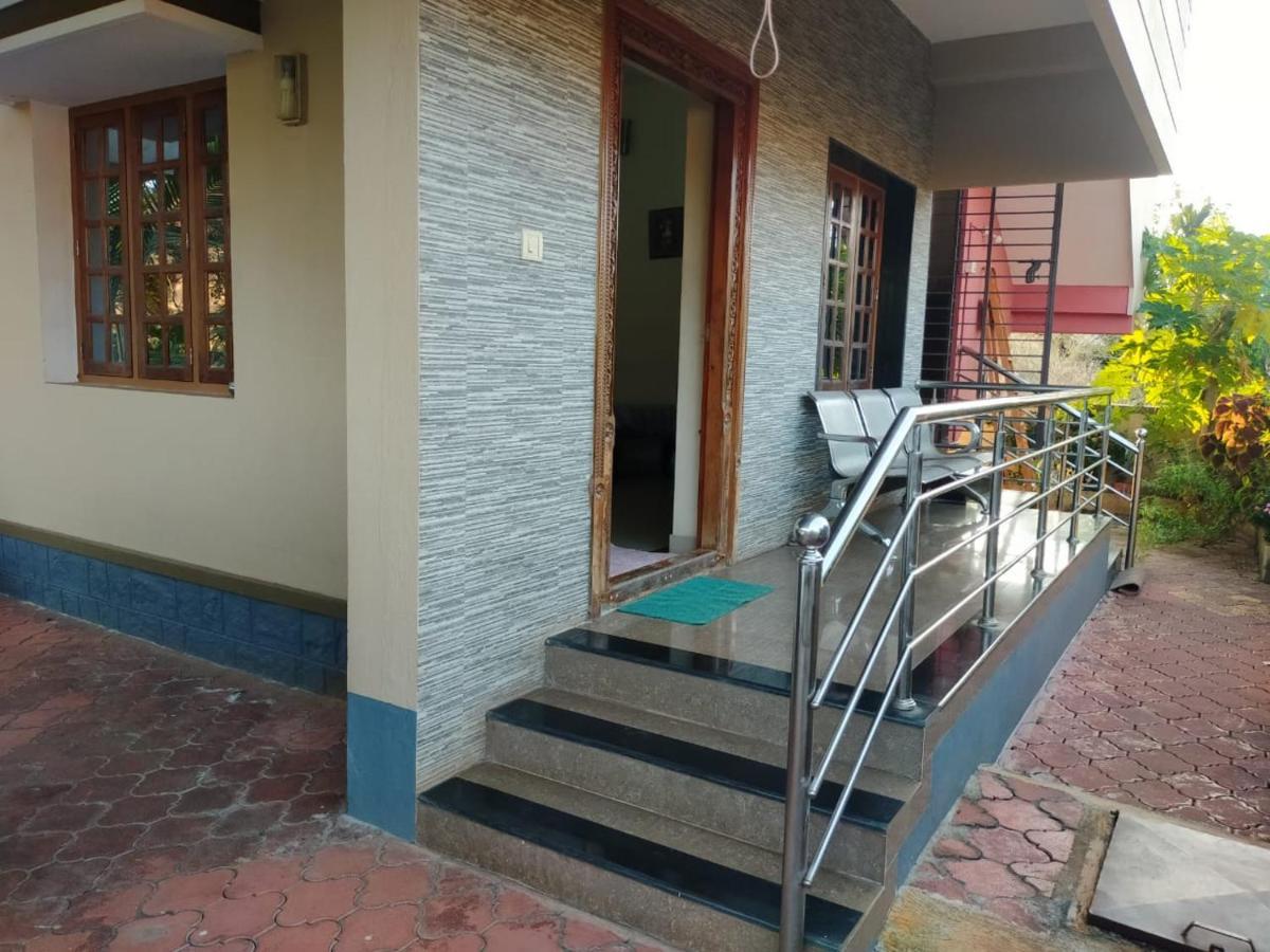 Maanyatha Home Stay Manipal Exteriör bild