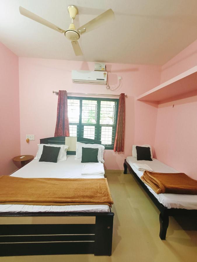 Maanyatha Home Stay Manipal Exteriör bild