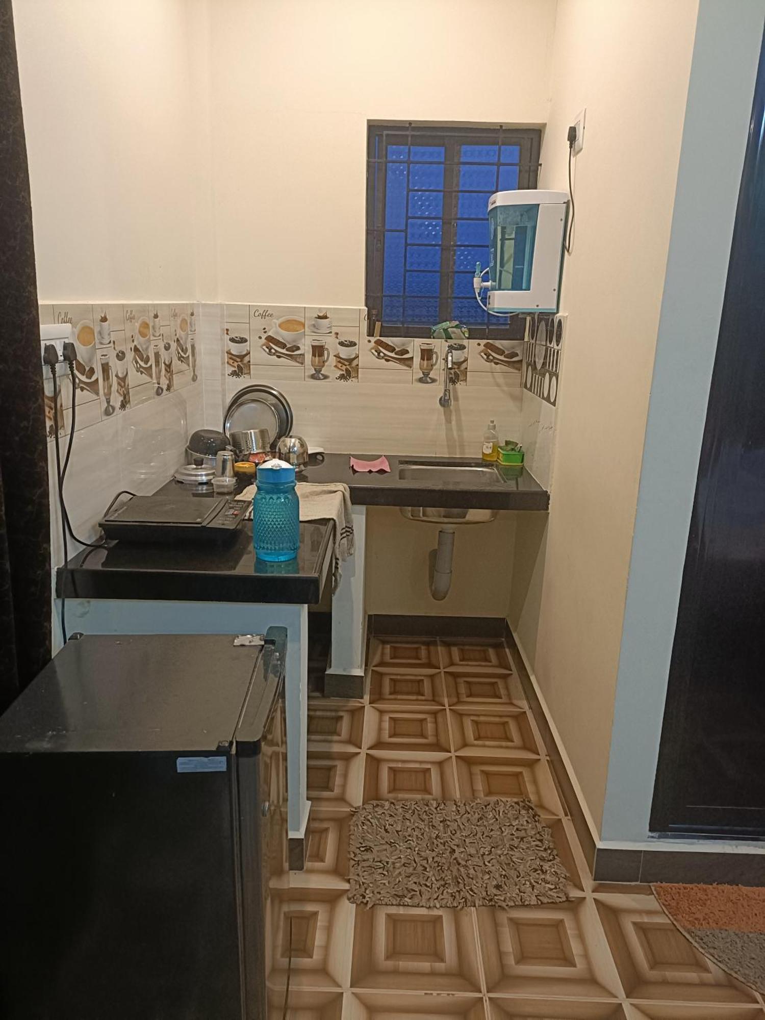 Maanyatha Home Stay Manipal Rum bild